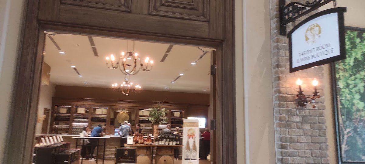 Kitchen76 at Two Sisters Vineyards