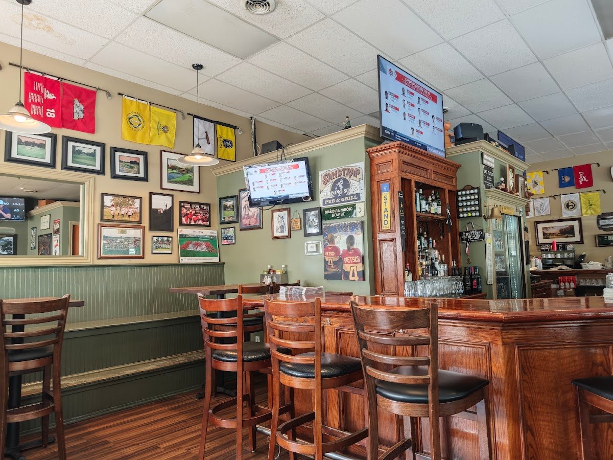 Sandtrap Pub & Grill