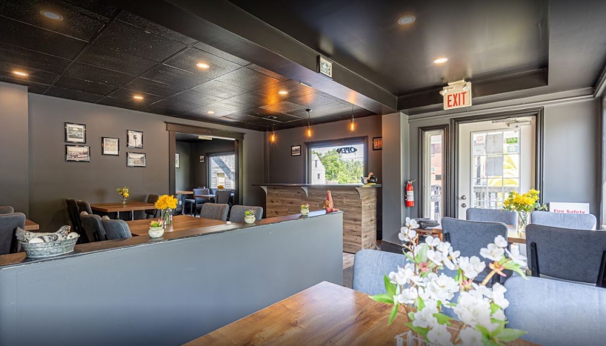 Simon’s roadhouse bar and wings