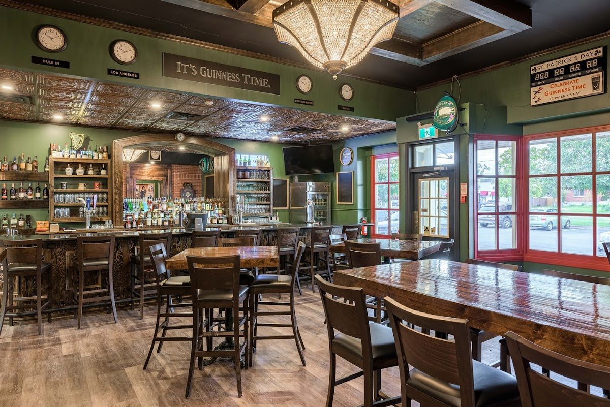 Steele and Clover Public House