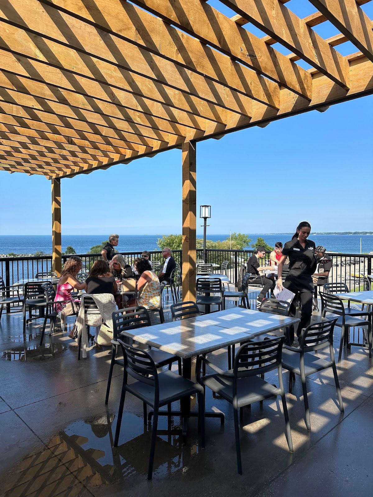 The Shore: Waterfront Restaurant