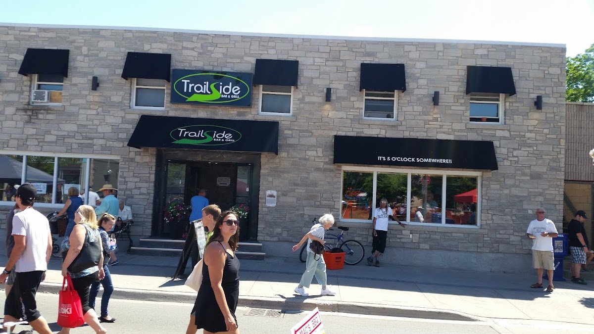 Trailside Bar And Grill