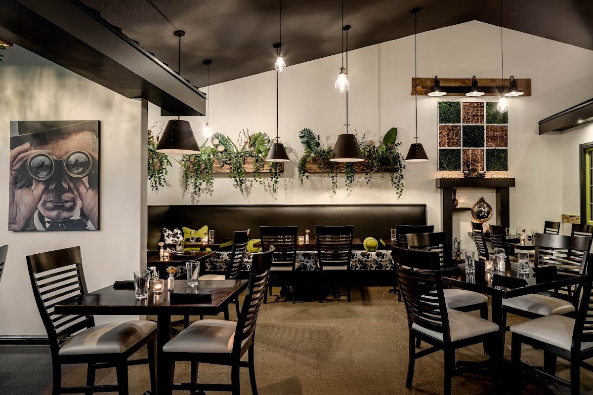 Twisted Lemon Restaurant & Boutique Inn